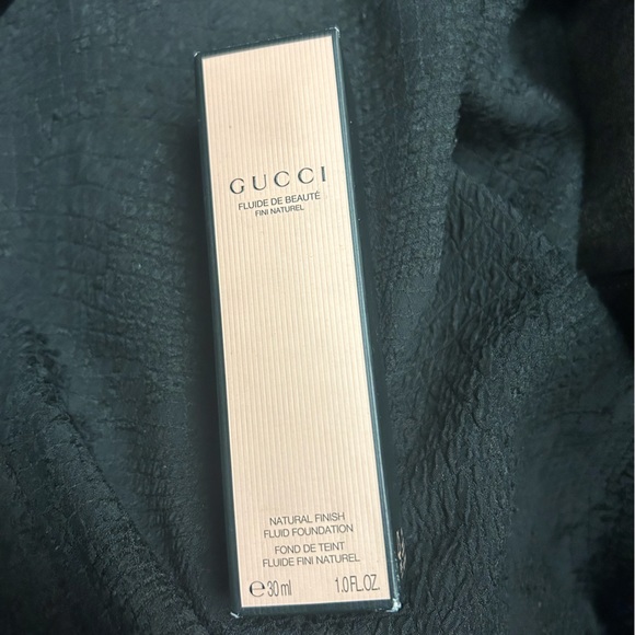 Gucci Fluide de Beauté Fini Natural Foundation Shade 440O BNIB - Picture 3 of 5